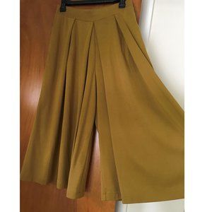 Uniqlo Wide Leg Ochre Culottes